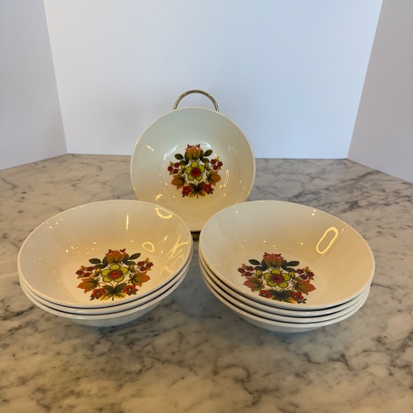 Johnson Bros. Ironstone "Oberon" 6 1/2" bowls. 4 Vintage MCM floral bowls - Picture 9 of 11